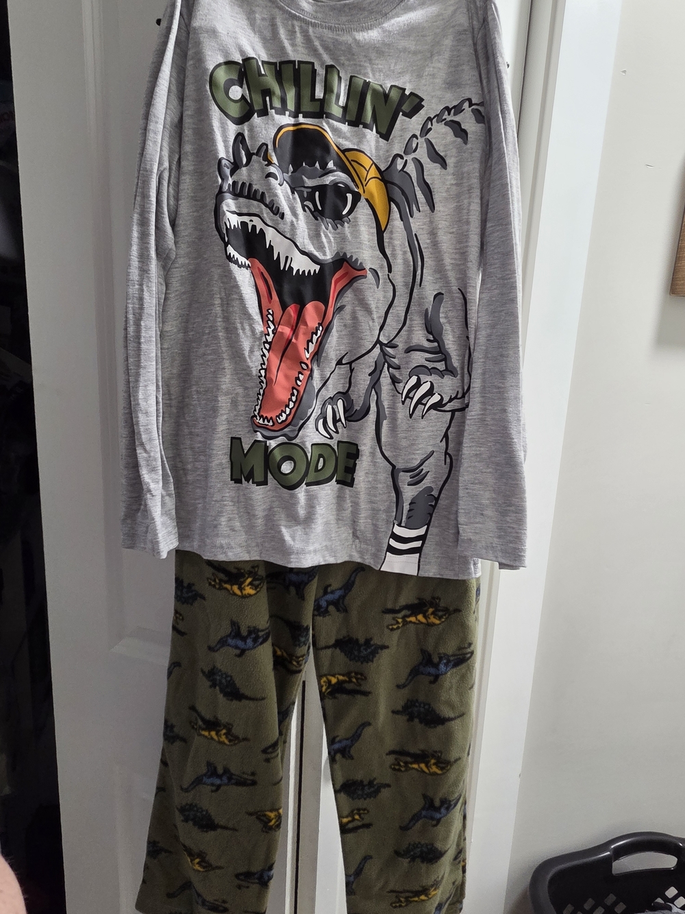 wonder nation Grey Top and Olive Green Dinosaur Pajama Set